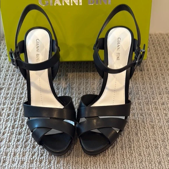 Gianni Bini Black Leather Stiletto Heels - Picture 2 of 10